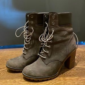 Timberland heeled boots size 7.5